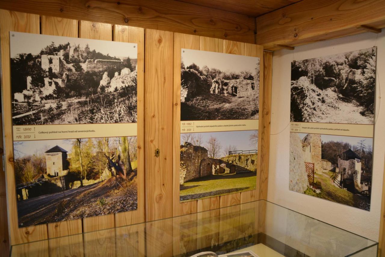 Retro Vila Guest House Slusovice ภายนอก รูปภาพ